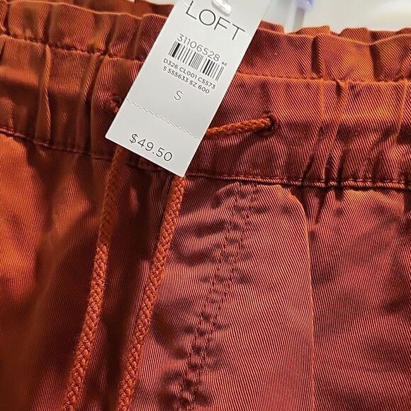 Ann Taylor Paperbag Elastic waist Lyocell Short Rust NWT Small - Picture 3 of 6